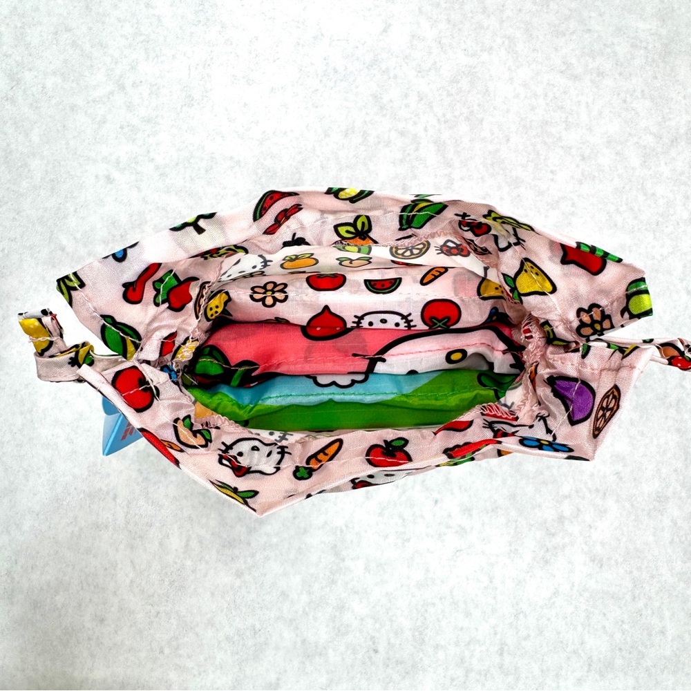 BAGGU Standard Reusable Bag Set - Hello Kitty Apple, Icons, Friends - Picture 9 of 9